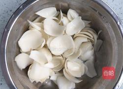 西芹百合的做法图解1