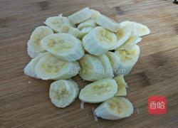 香蕉松饼的做法图解2