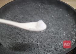 秋葵秒鸡蛋的做法图解2