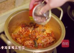 金枪鱼辣白菜汤的做法图解7