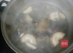 鸡腿肉蘑菇土豆的做法图解5