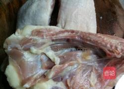 青椒炒鸭子的做法图解1