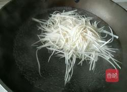 胡萝卜炒茭白的做法图解2