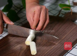 板栗玉米排骨汤的做法图解2