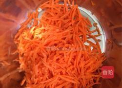 鲜蘑猪肉胡萝卜馅的做法图解3