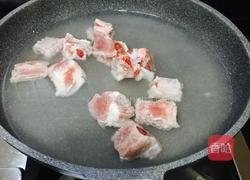 冬菇瑶柱排骨萝卜汤的做法图解4