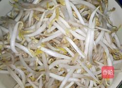 鸡蛋火腿炒豆芽的做法图解1