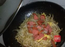 鸡蛋火腿炒豆芽的做法图解7