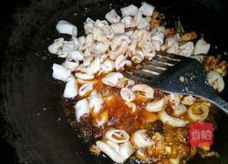 川味肥肠面的做法图解5