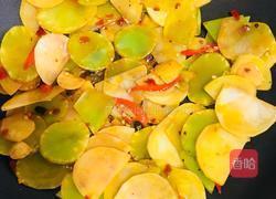 炝炒土豆莴笋片的做法图解6