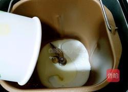 自制培根大虾披萨的做法图解4