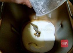 自制培根大虾披萨的做法图解5