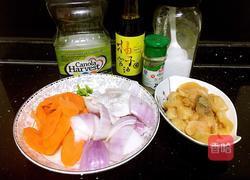 圆葱爆鸡片的做法图解1