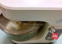 豆沙花式面包的做法圖解2