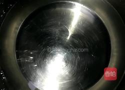 黄桃罐头的做法图解1
