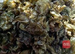 鸡蛋地皮菜的做法图解1