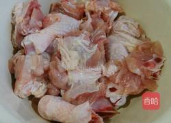 榛蘑炖鸡腿的做法图解2