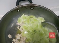 莴笋炒肉的做法图解5