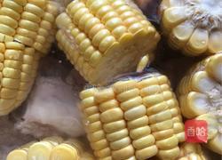 玉米排骨汤的做法图解4