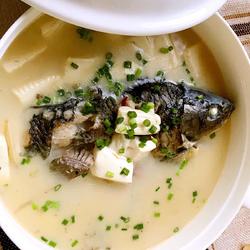 河鲫鱼豆腐汤