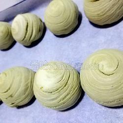 抹茶蛋黄酥的做法 菜谱 香哈网