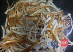 金针菇炒蛋的做法图解3
