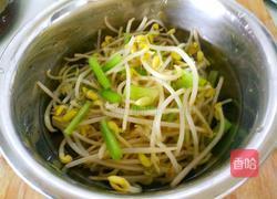 黄豆芽拌芹菜的做法图解7