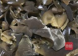 小炒木耳的做法图解1