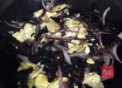 洋葱木耳炒鸡蛋的做法图解13