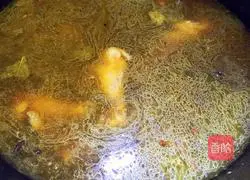 Illustration of braised chicken nuggets 8