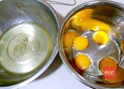 抹茶奶油蛋糕卷的做法图解2