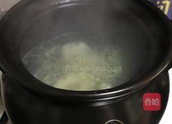 枸杞黑鱼汤的做法图解4