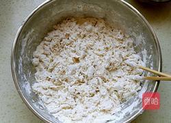 猪肉芹菜馅饺子的做法图解1