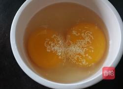 韭菜火腿炒鹅蛋的做法图解4