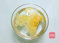 银耳雪梨汤的做法图解2