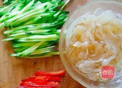 黄瓜海蜇丝的做法图解2