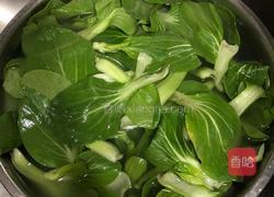 青菜炒蘑菇的做法图解2