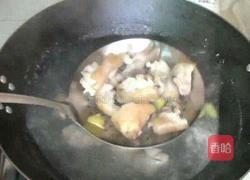 花生炖猪蹄的做法图解3