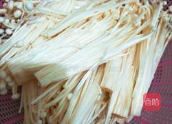 炸金针菇的做法图解1