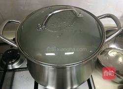 筒子骨汤煮黑鱼片的做法图解7