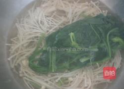 菠菜金针菇汤的做法图解5