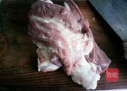 羊肉胡萝卜馅的做法图解1