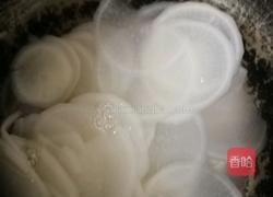 河南人冬至必吃~~萝卜馅儿水饺的做法图解5