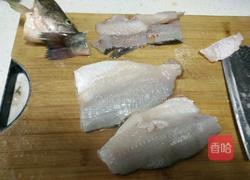 芙蓉鲈鱼的做法图解1