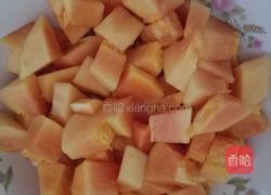 木瓜百合银耳汤的做法图解1