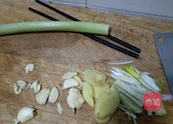 电饭锅酱猪蹄的做法图解4