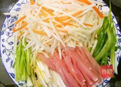 鲁菜大师孔府菜蒋家菜爆炒八丝的做法图解2