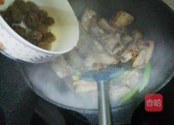 话梅栗子烧小排的做法图解11