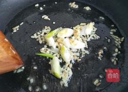 猪血蒜苗的做法图解4
