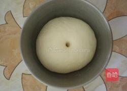 黑胡椒牛柳披萨的做法图解2